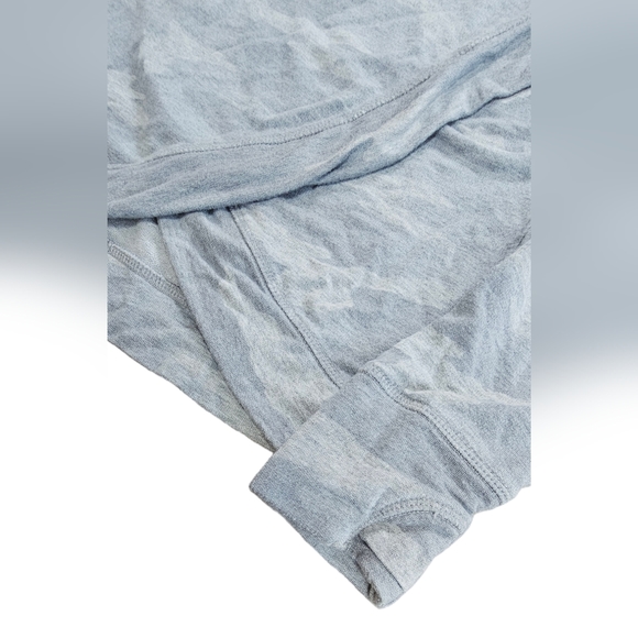 ATHLETA GIRL COZY CROSS YOUR FINGERS SWEATSHIRT Grey Heather Camo, size 12 - Picture 9 of 10